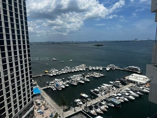 1-bedroom Condo — 555 15th St #20E, Miami, FL 33132