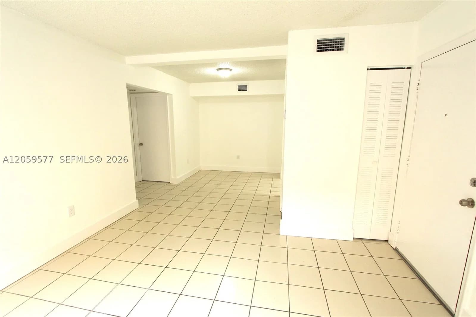 1-bedroom Condo — 650 114th Ave #101, Sweetwater, FL 33172