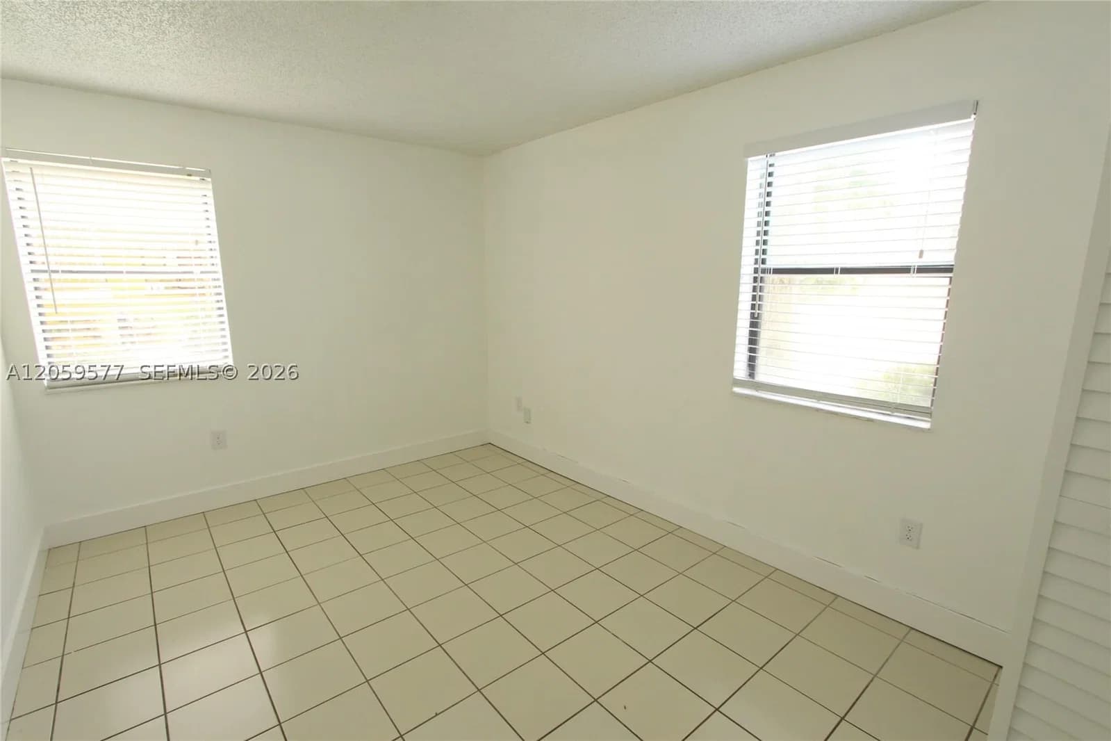1-bedroom Condo — 650 114th Ave #101, Sweetwater, FL 33172