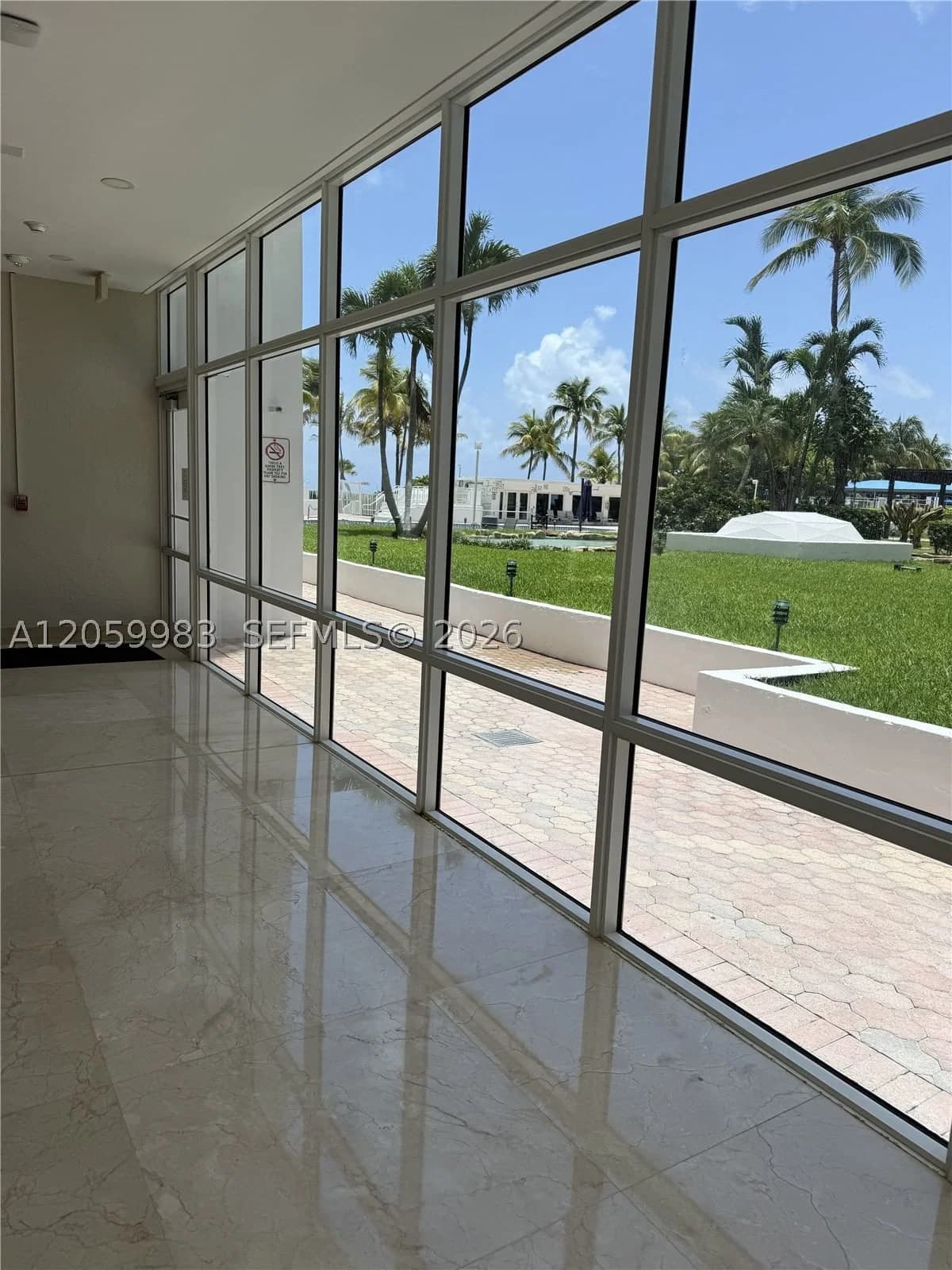 Condo — 5005 Collins Ave #C2, Miami Beach, FL 33140