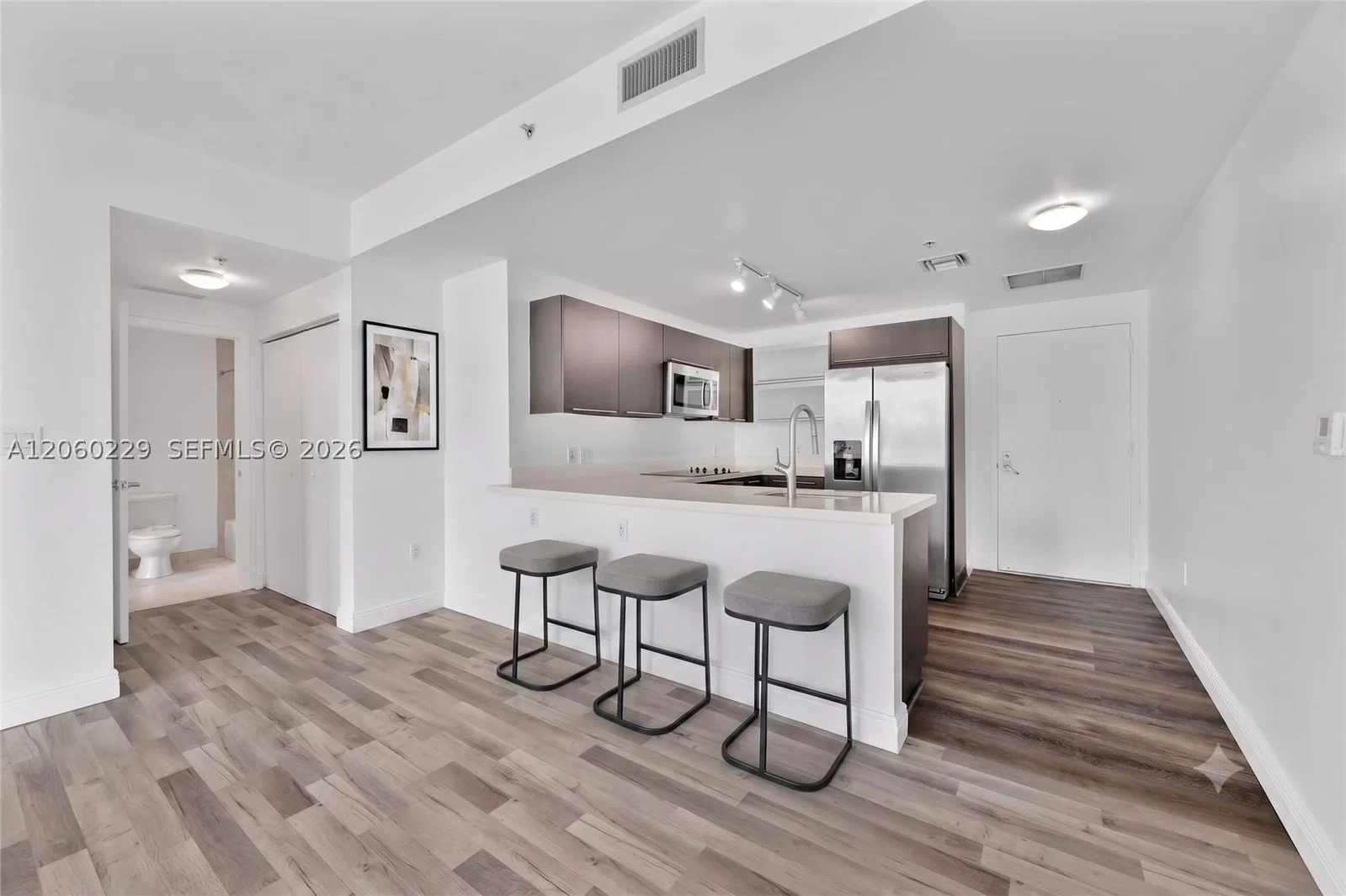 2-bedroom Condo — 90 3rd St #2001, Miami, FL 33130