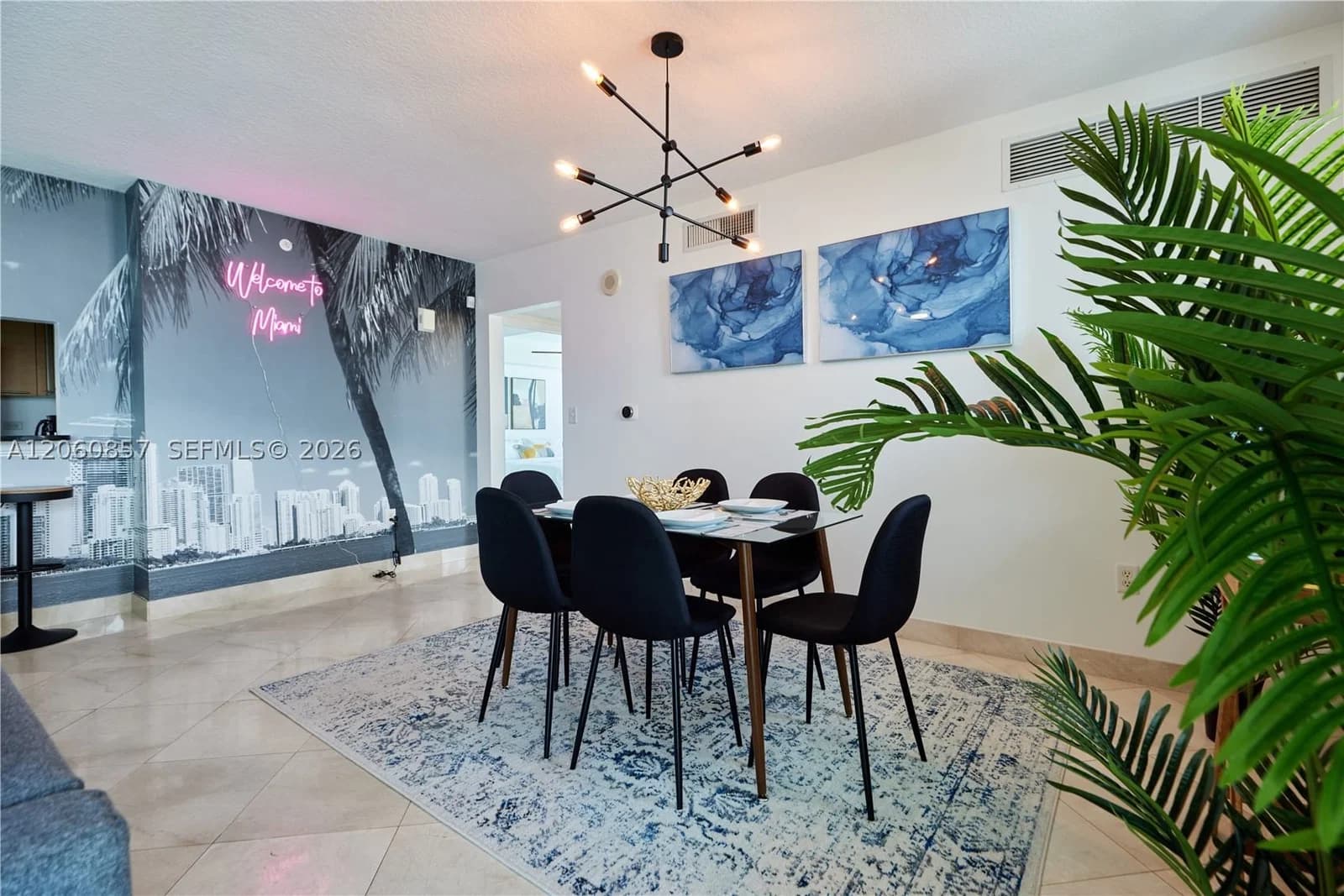 2+1 Condo — 31 5th St #3201, Miami, FL 33131