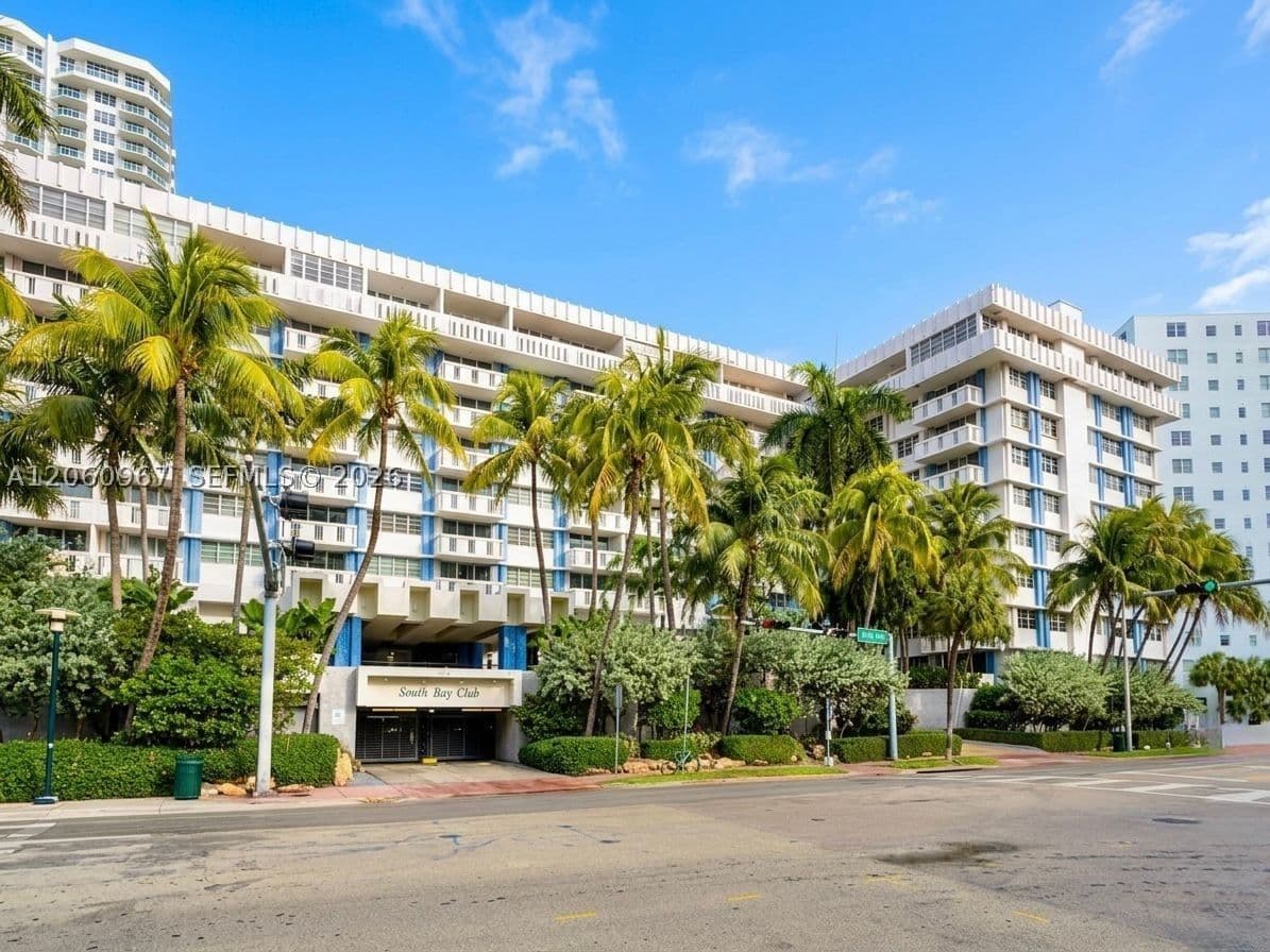 Condo — 800 West Ave #632, Miami Beach, FL 33139