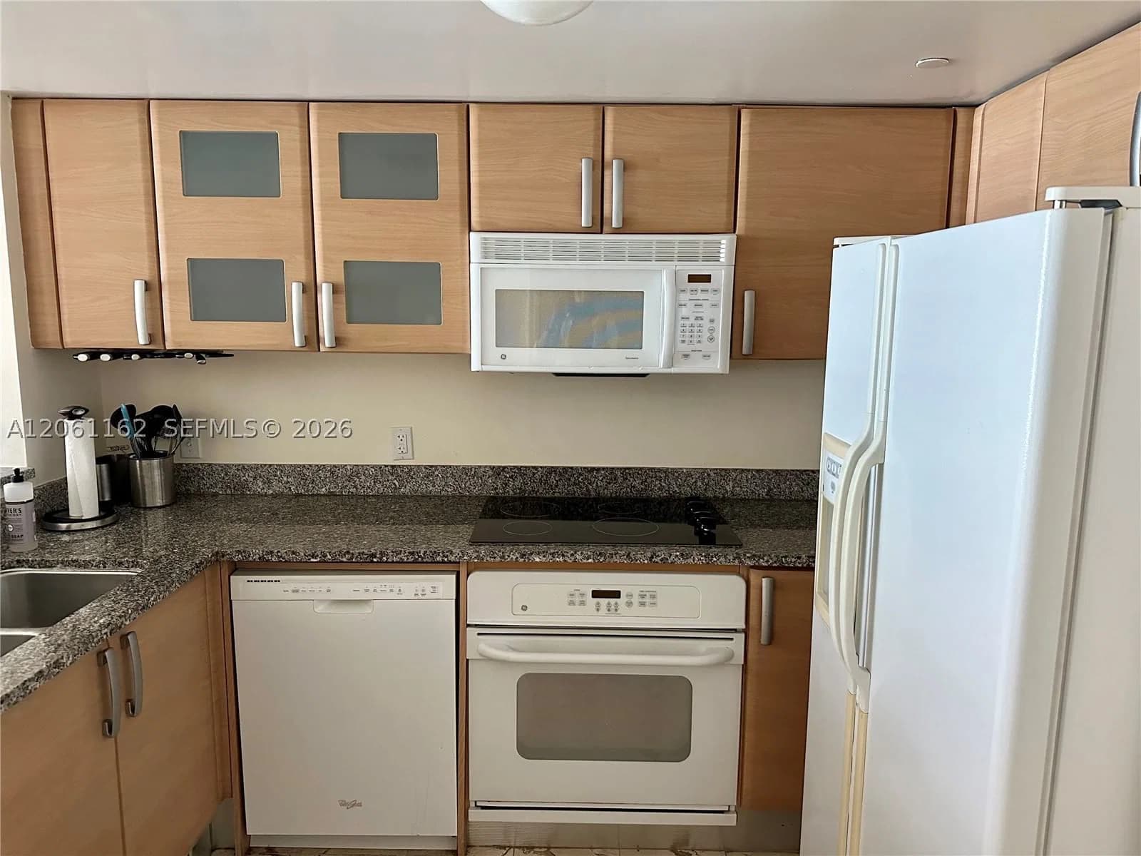 1+1 Condo — 2101 Brickell Ave #1908, Miami, FL 33129