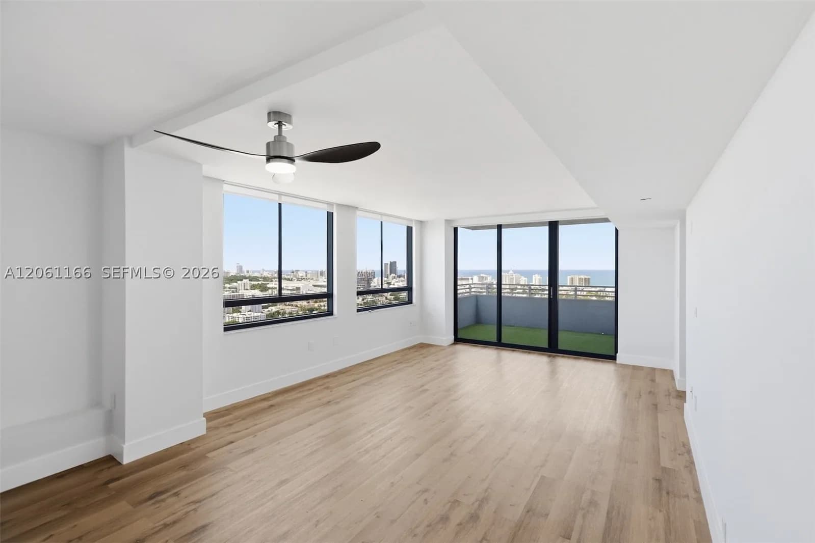 2+1 Condo — 1330 West Ave #3007, Miami Beach, FL 33139