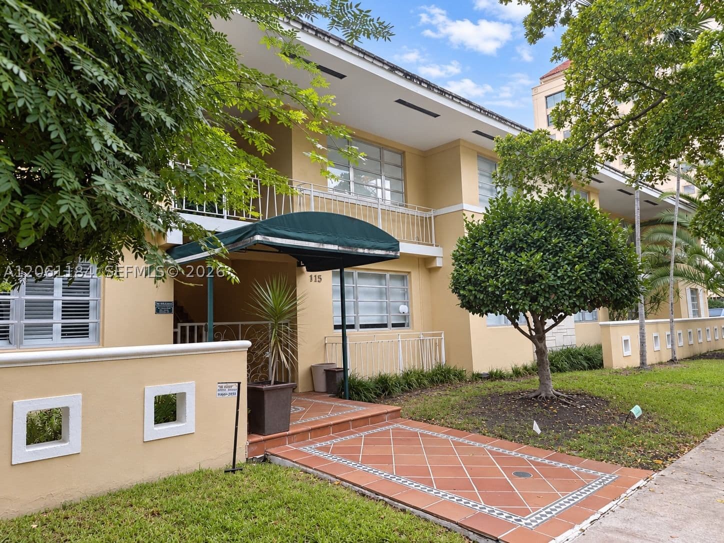 1-bedroom Apartment — 115 Calabria Ave #5, Coral Gables, FL 33134