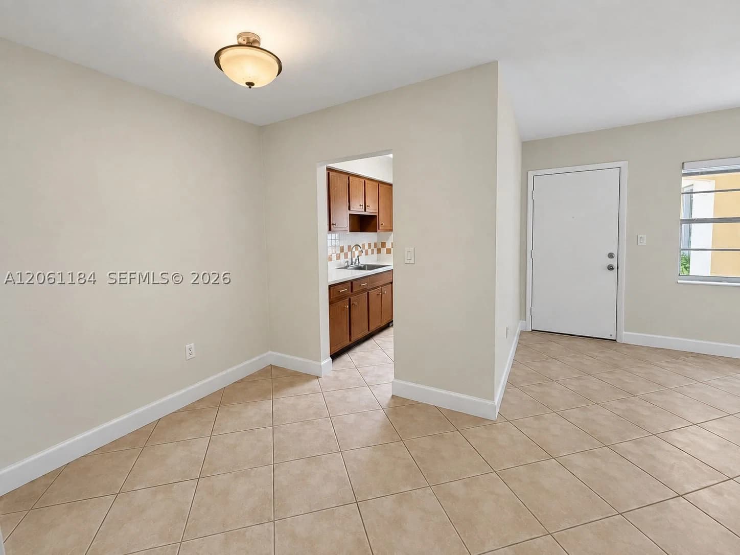 1-bedroom Apartment — 115 Calabria Ave #5, Coral Gables, FL 33134