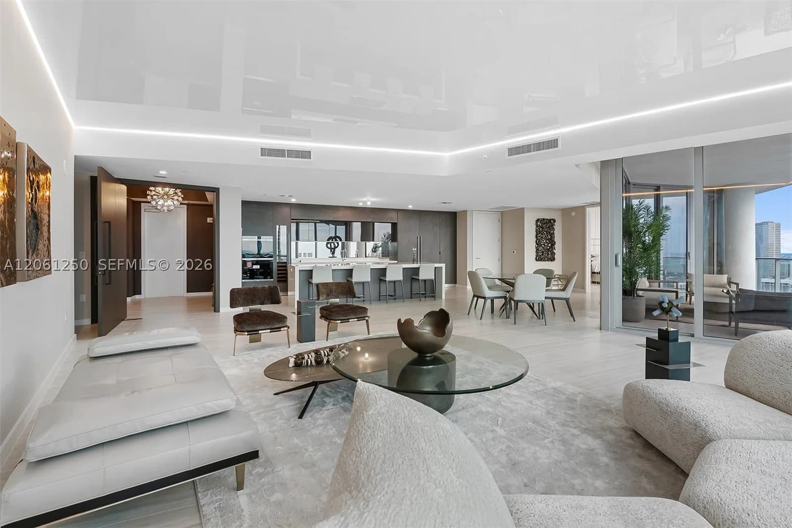 4-bedroom Condo — 851 1st Ave #PH4912, Miami, FL 33132