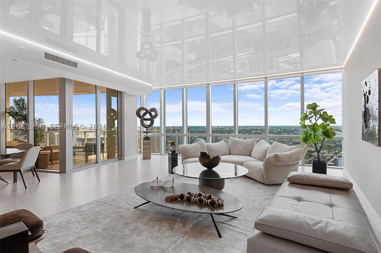 4-bedroom Condo — 851 1st Ave #PH4912, Miami, FL 33132