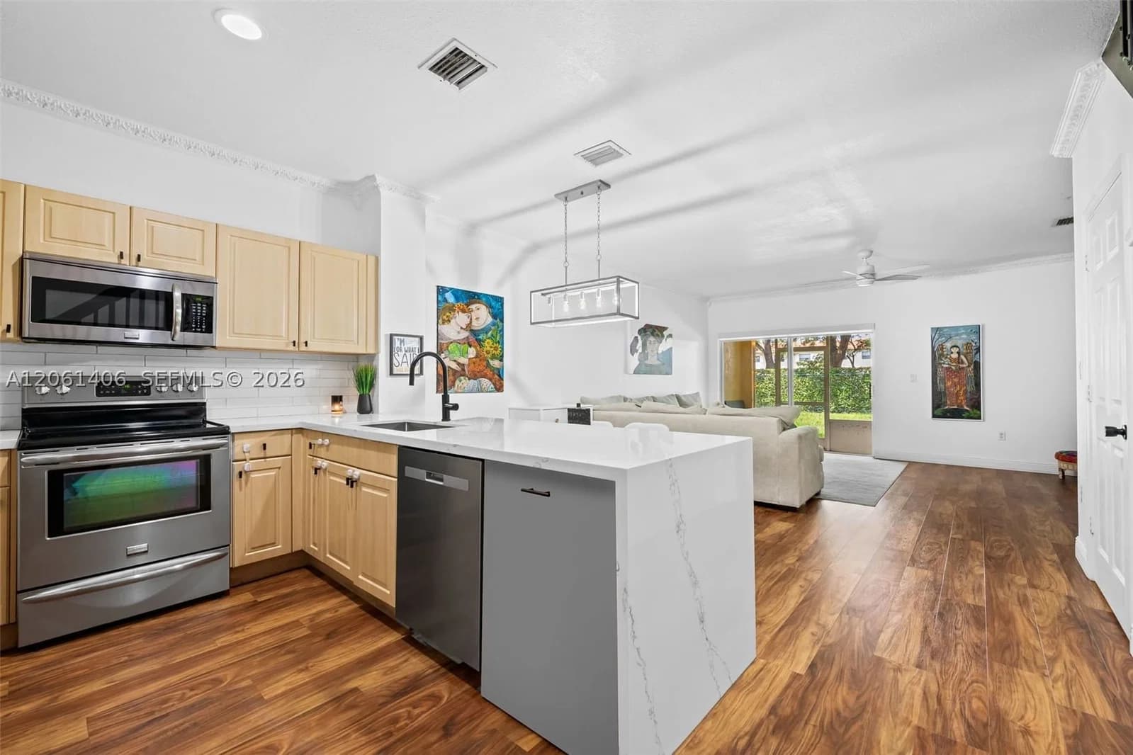 3+1 Townhouse — 5577 Monte Carlo Pl, Margate, FL 33068