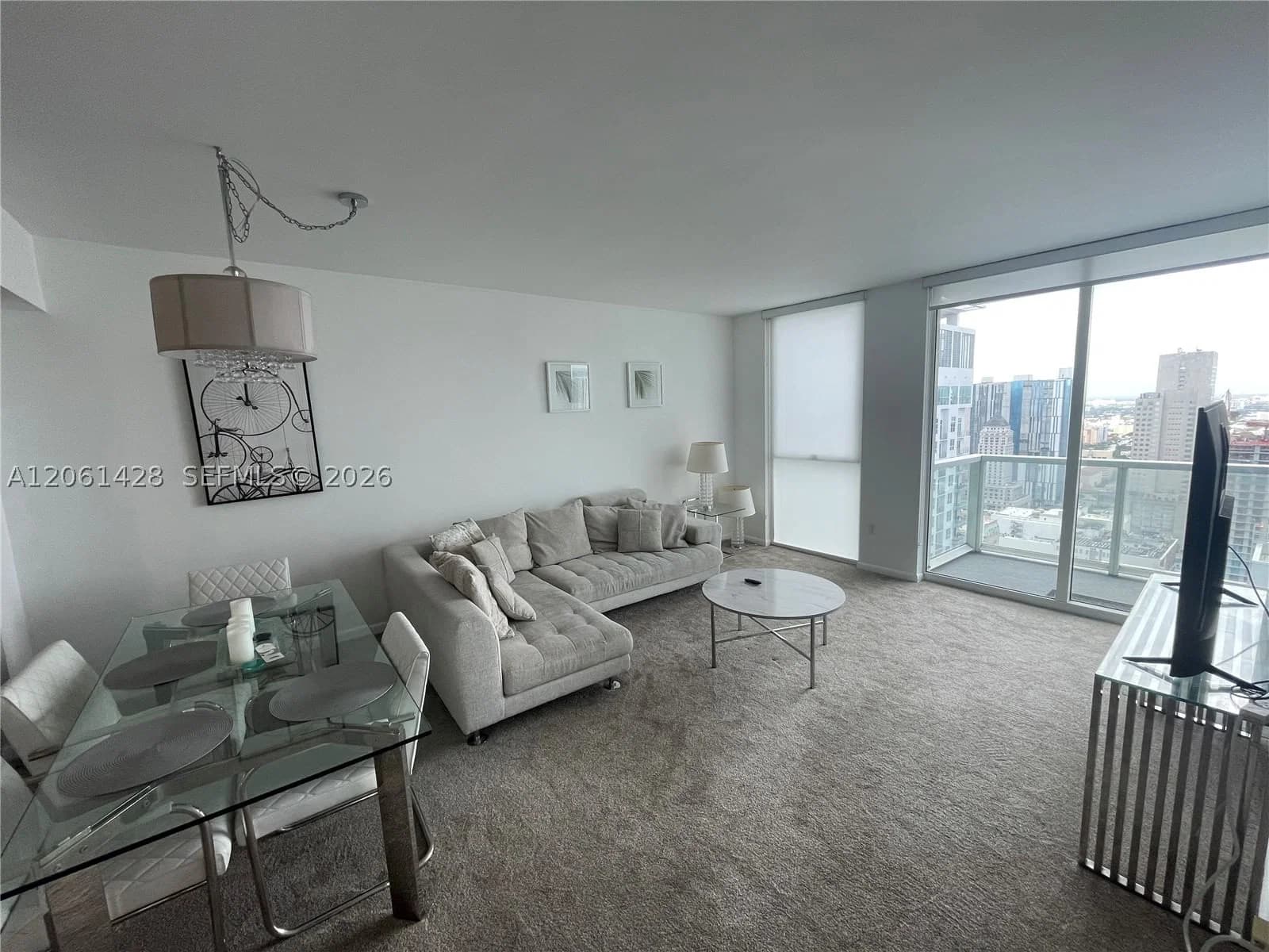 1+1 Condo — 253 2nd St #3806, Miami, FL 33132