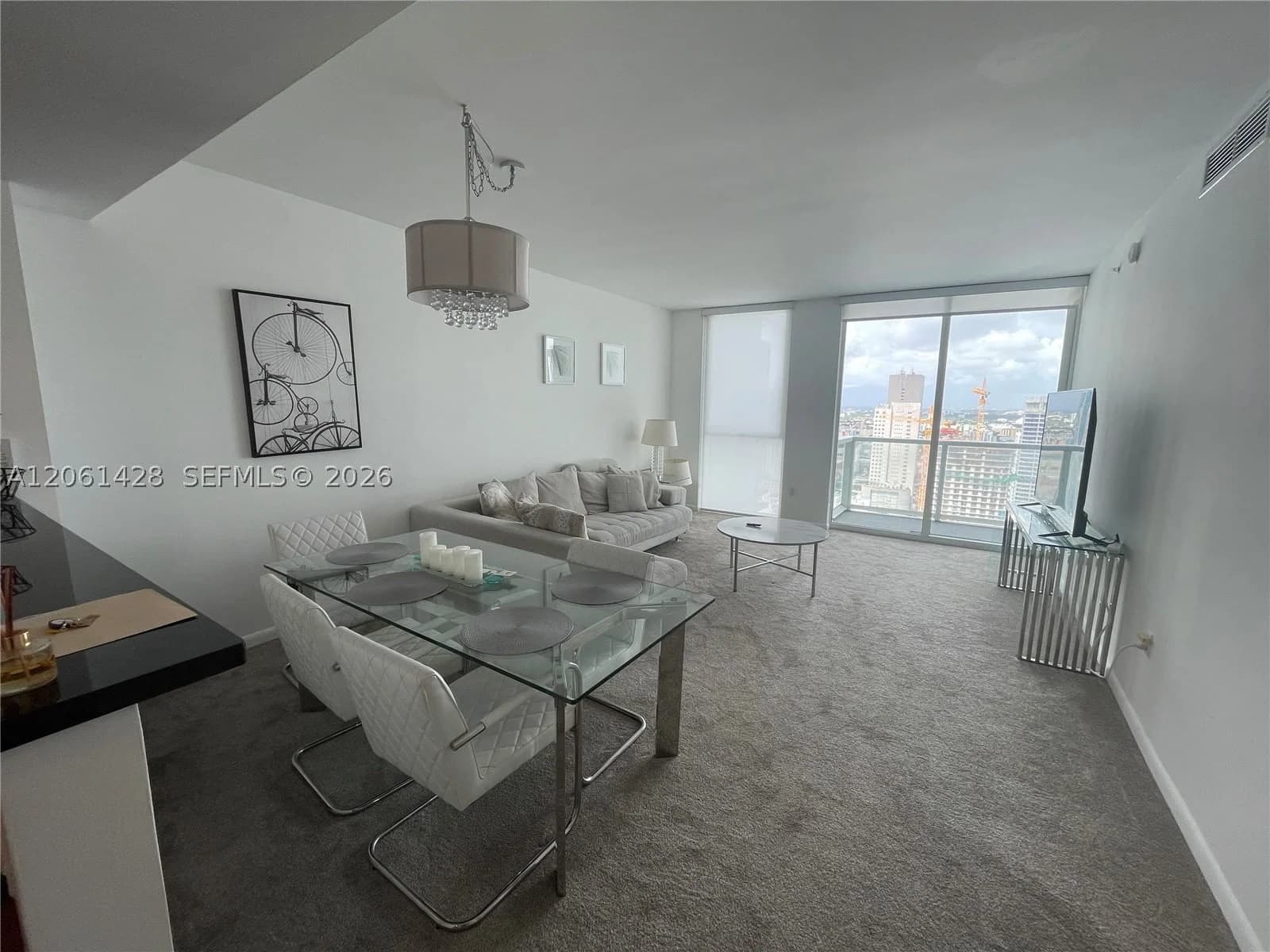 1+1 Condo — 253 2nd St #3806, Miami, FL 33132