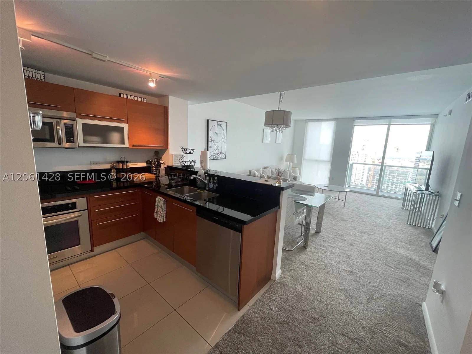 1+1 Condo — 253 2nd St #3806, Miami, FL 33132