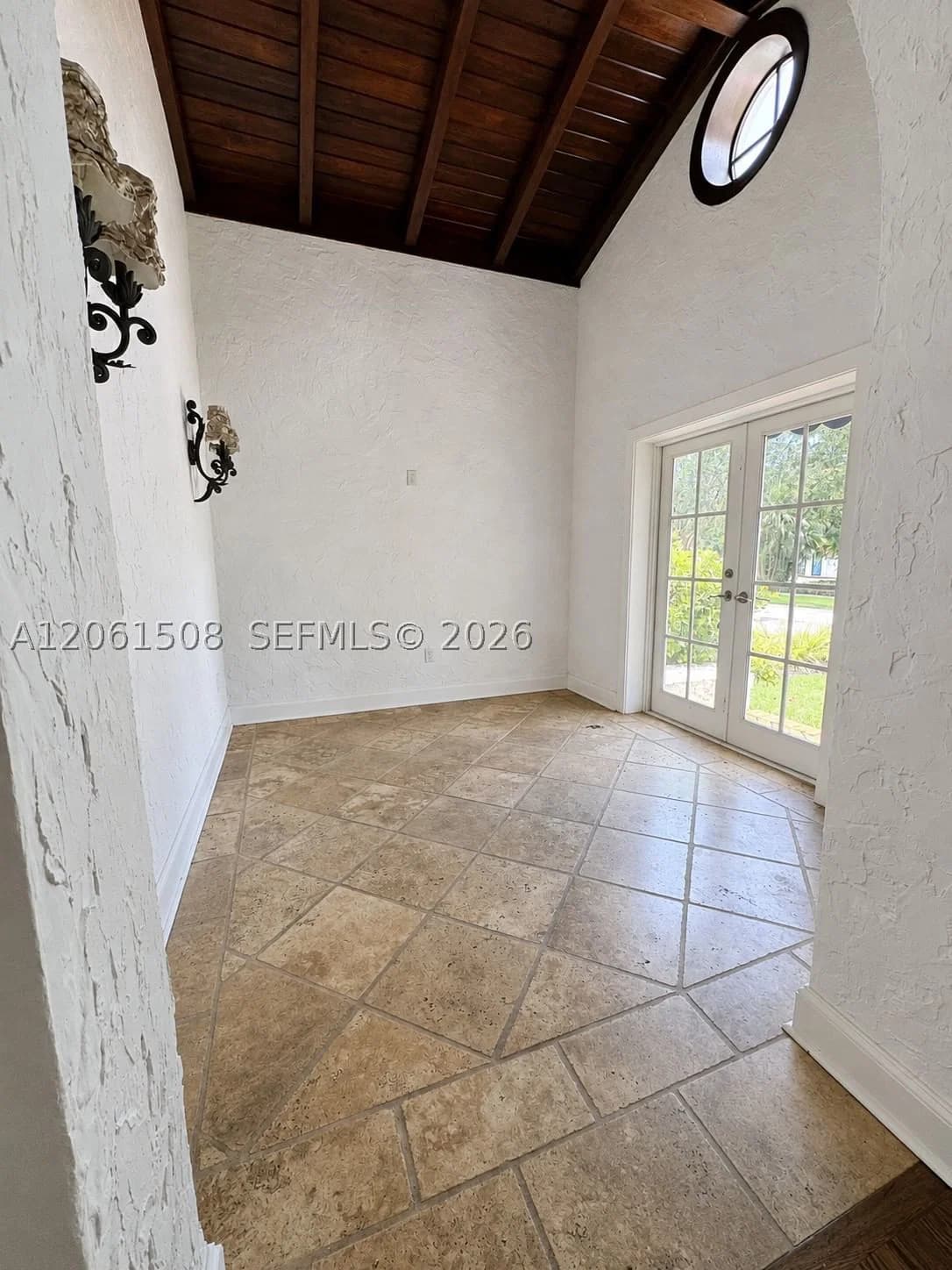 2+1 Müstakil ev — 231 Viscaya Ave, Coral Gables, FL 33134
