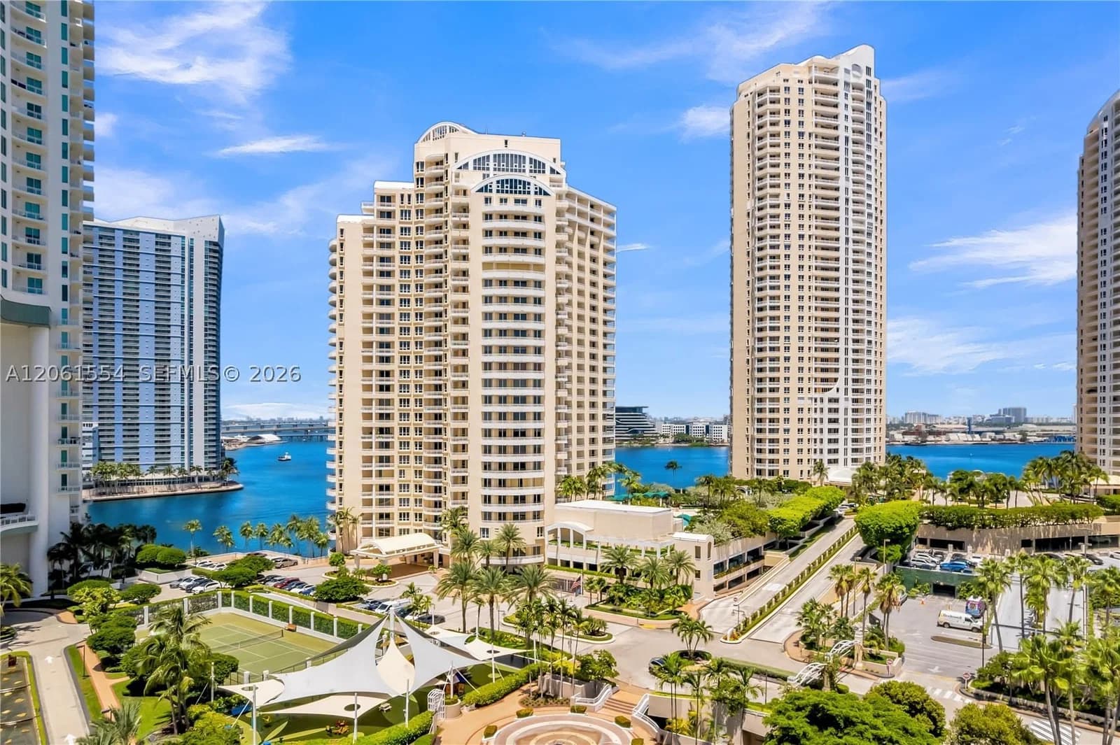2+1 Condo — 888 Brickell Key Dr #508, Miami, FL 33131