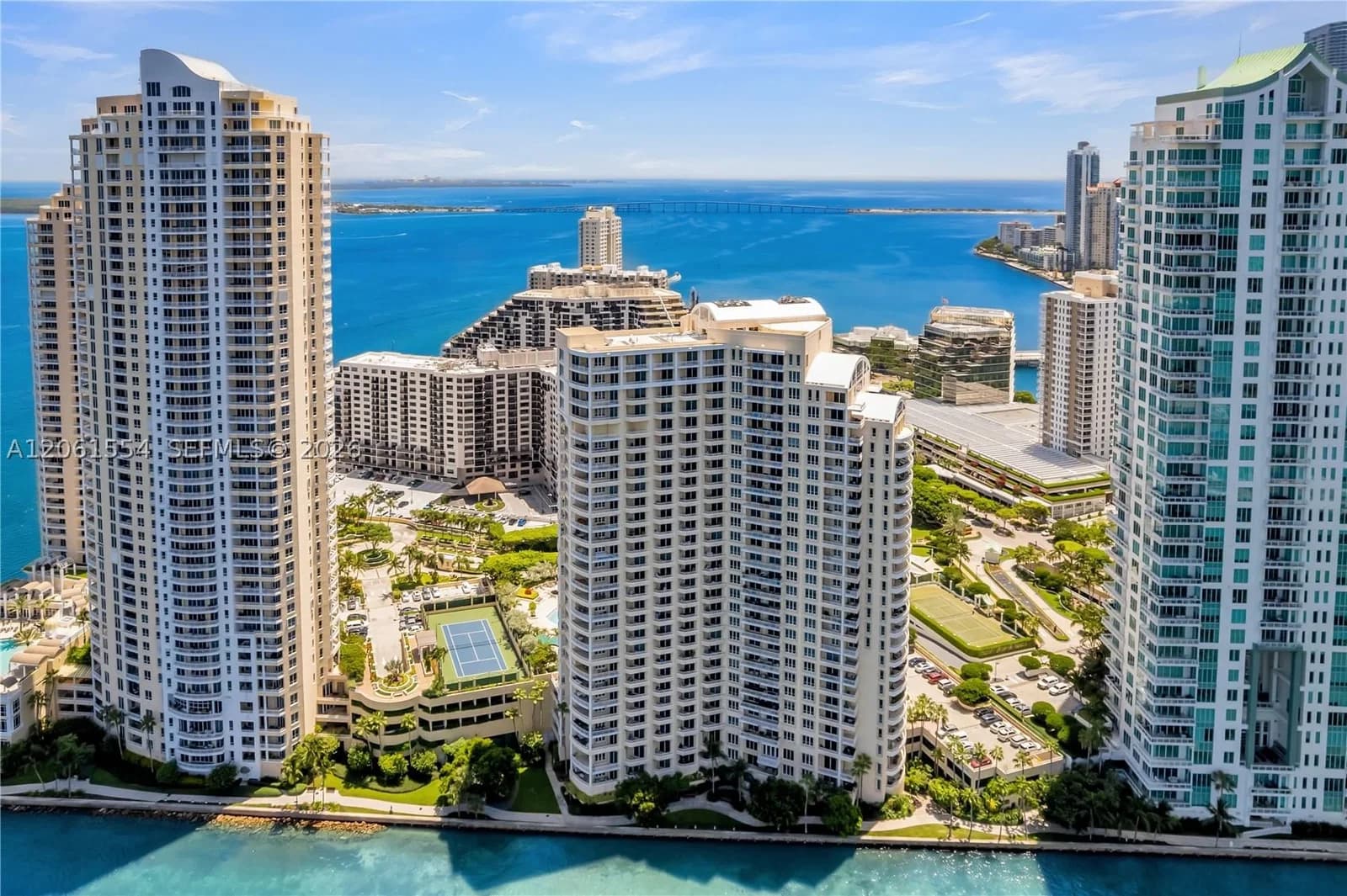 2+1 Condo — 888 Brickell Key Dr #508, Miami, FL 33131