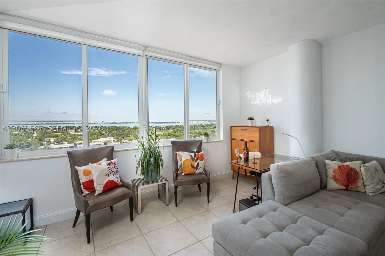 2-bedroom Condo — 5005 Collins Ave #1506, Miami Beach, FL 33140
