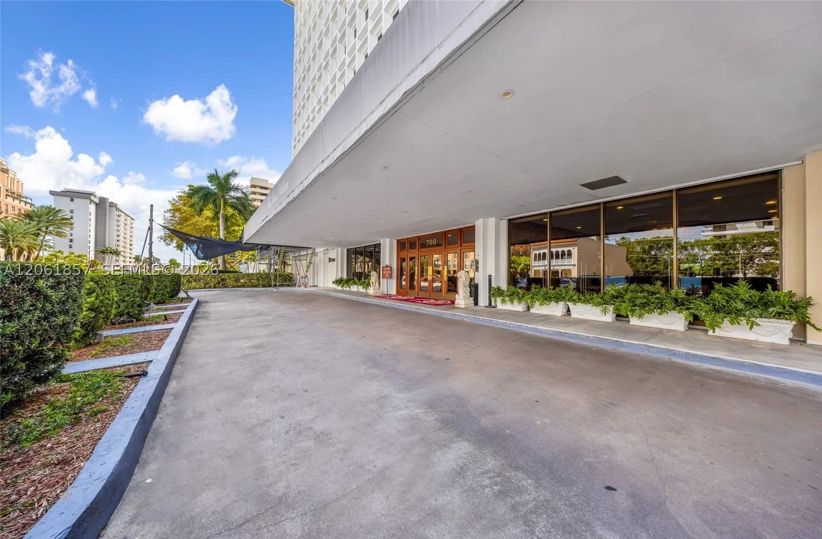 Condo — 700 Biltmore Way #514, Coral Gables, FL 33134