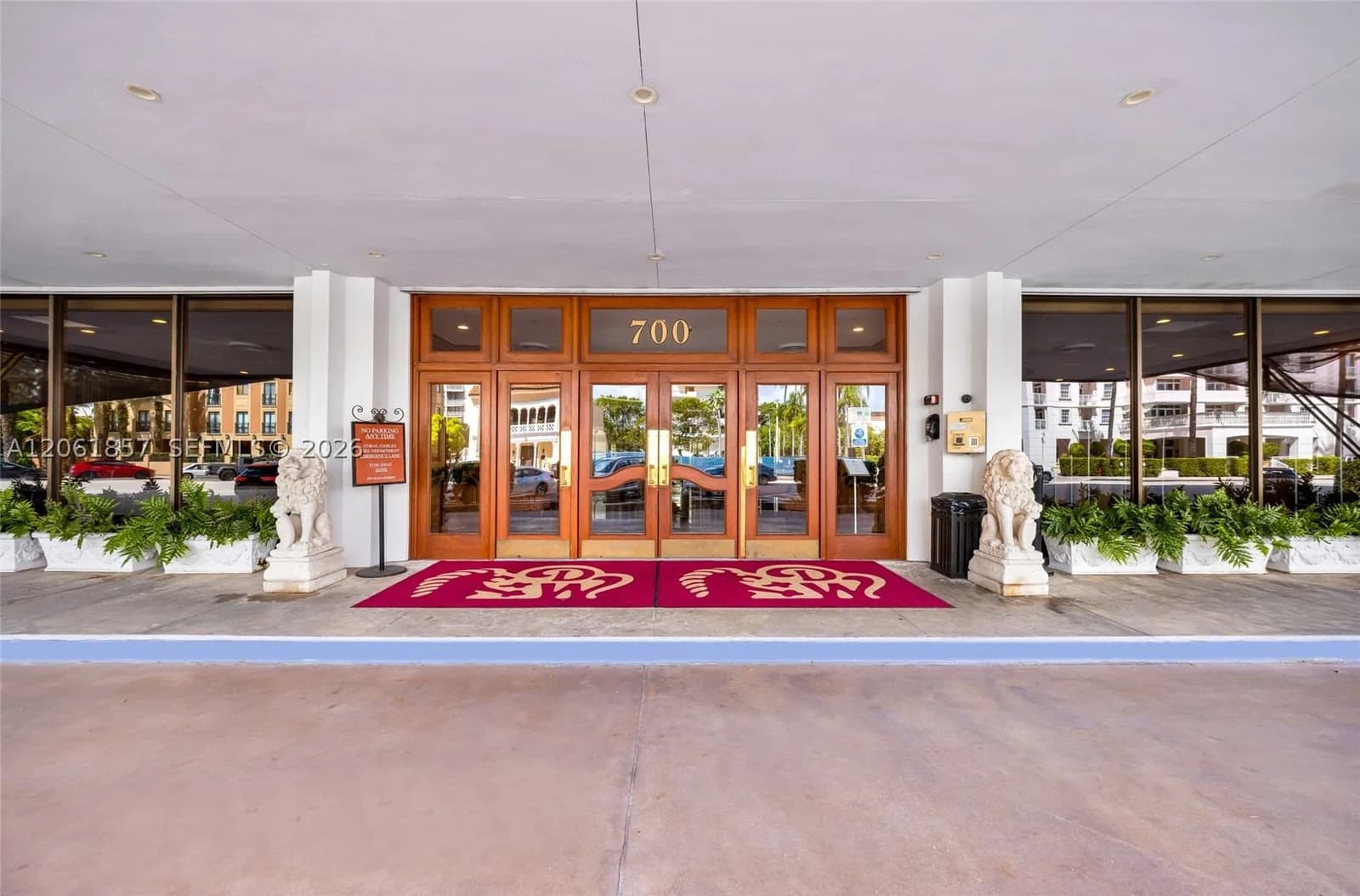 Condo — 700 Biltmore Way #514, Coral Gables, FL 33134