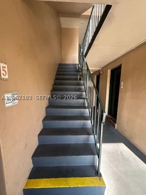 2-bedroom Apartment — 1400 Douglas Rd #11, Coral Gables, FL 33134