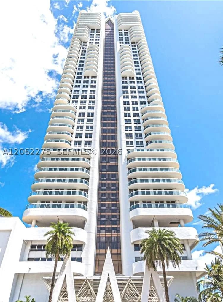 1+1 Condo — 6365 Collins Ave #905, Miami Beach, FL 33141