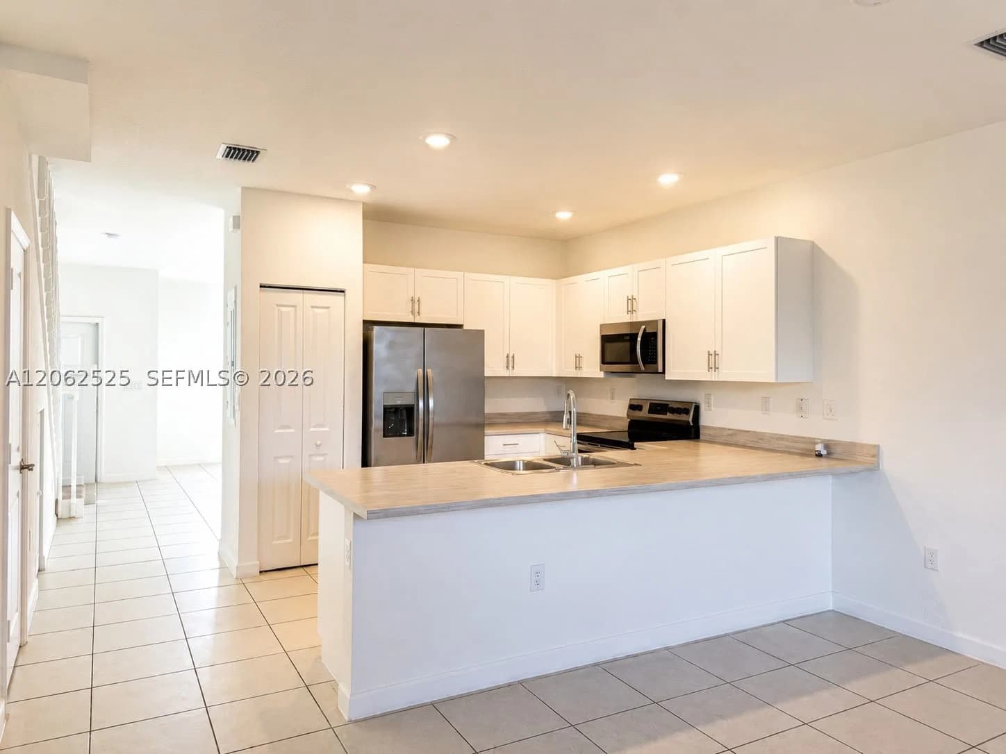 3+1 Townhouse — Homestead, FL 33035