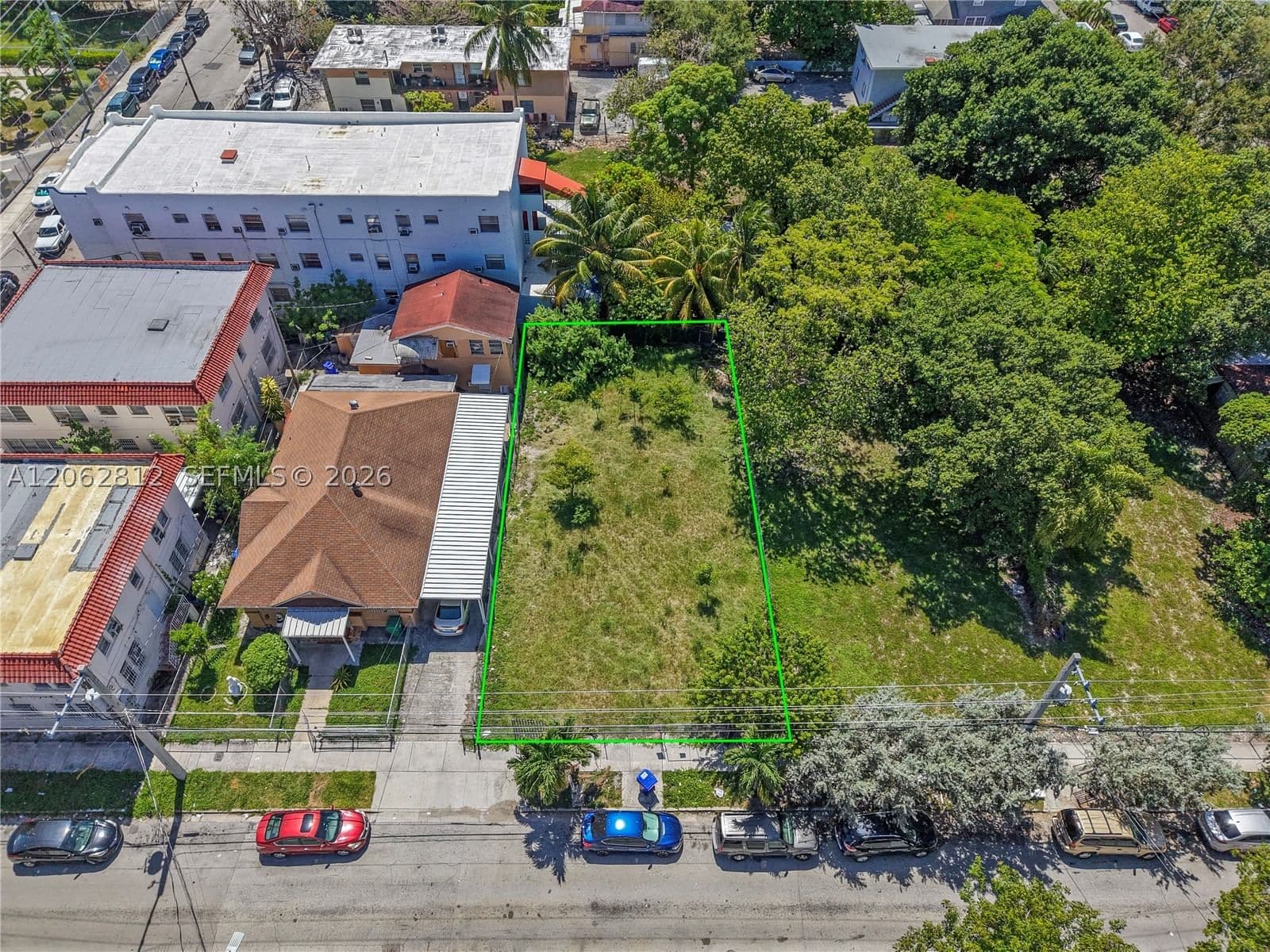 Mülk — 120 7th Ave, Miami, FL 33128