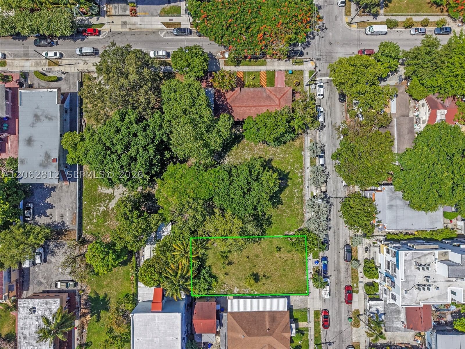 Mülk — 120 7th Ave, Miami, FL 33128