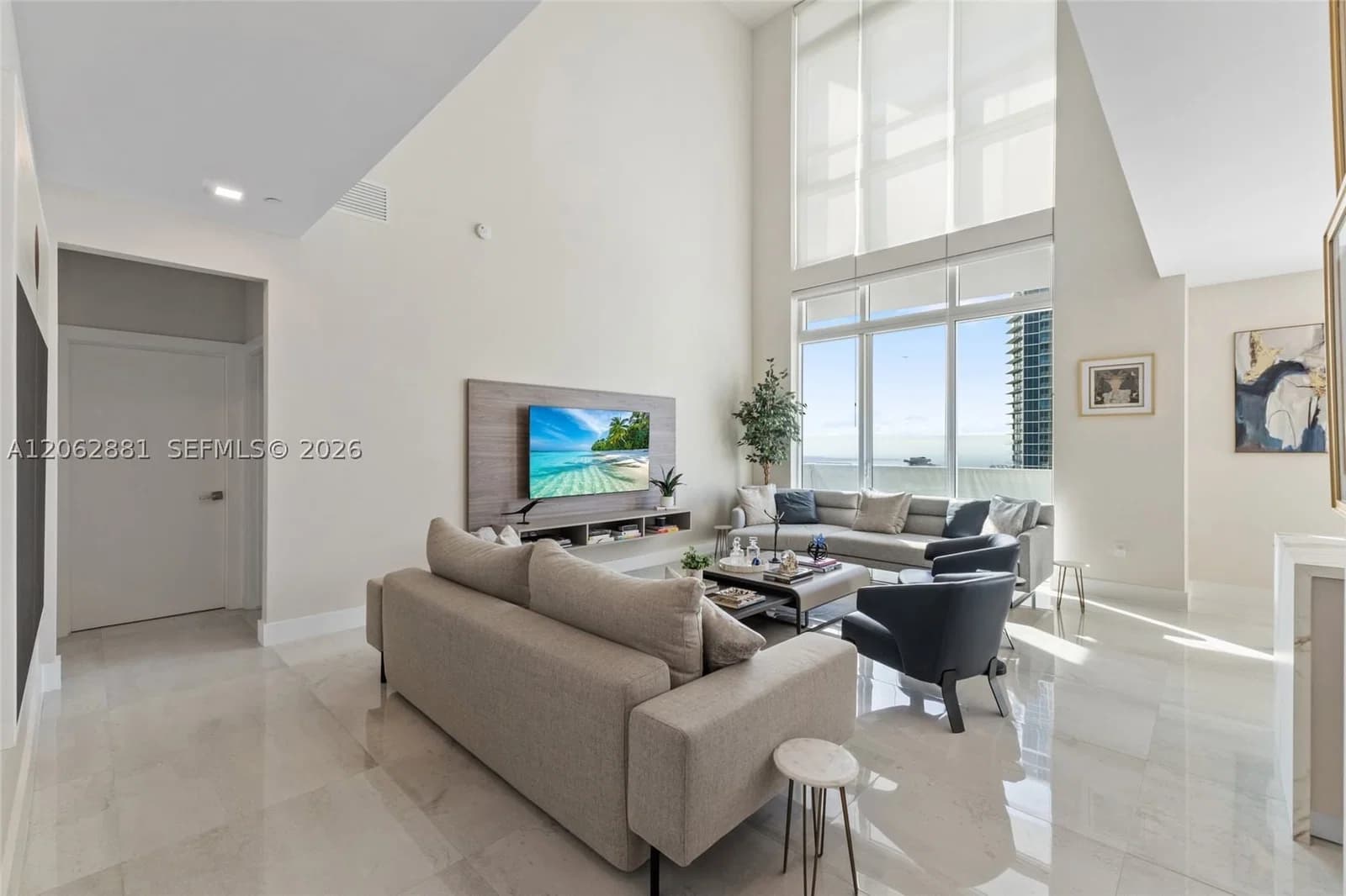 3+1 Condo — 950 Brickell Bay Dr #5507, Miami, FL 33131