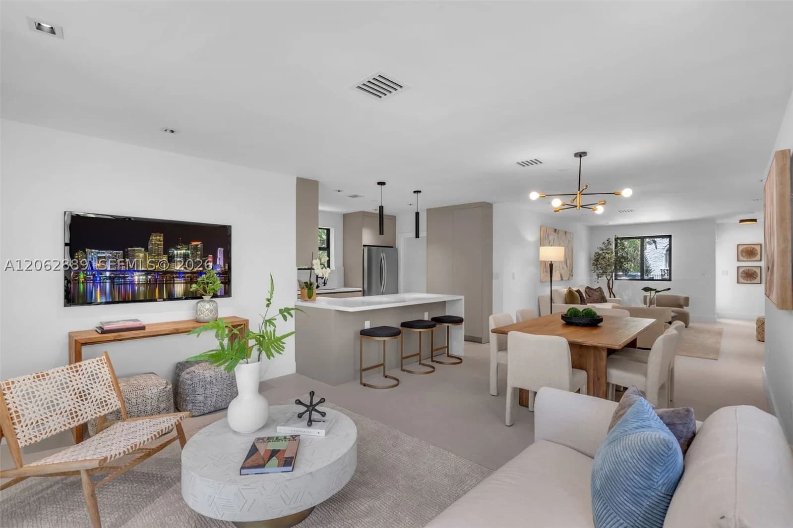 3+1 Müstakil ev — 536 Minorca Ave, Coral Gables, FL 33134