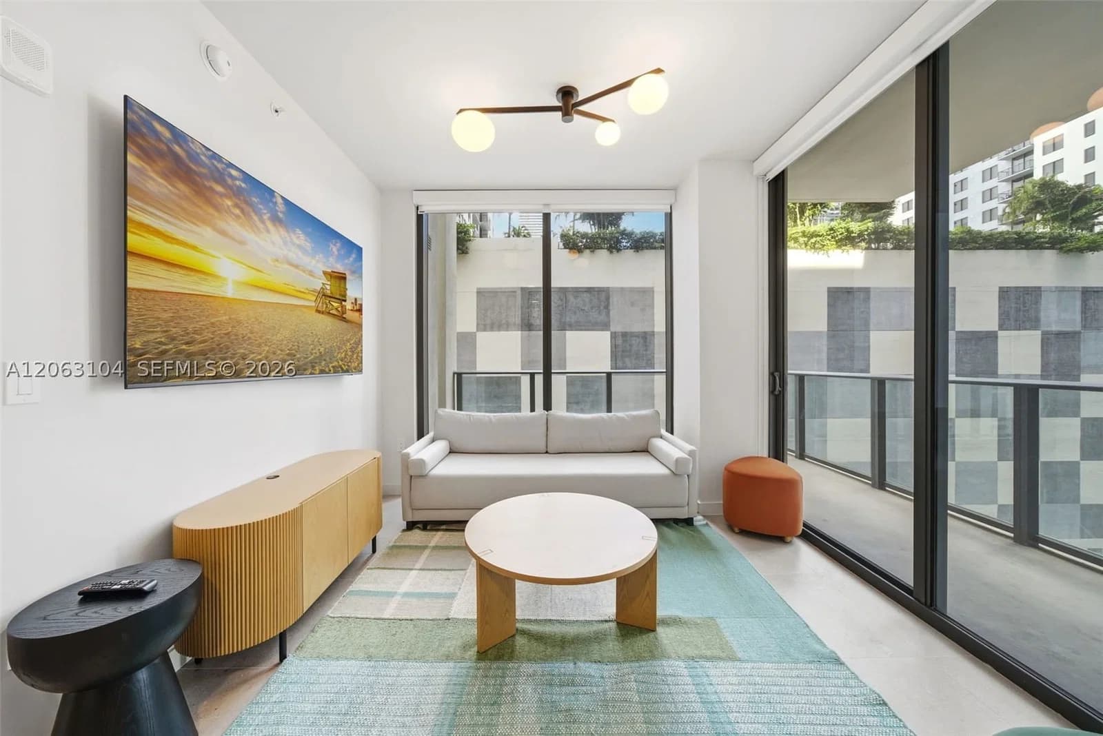2-bedroom Condo — 11 6 Street #709, Miami, FL 33132