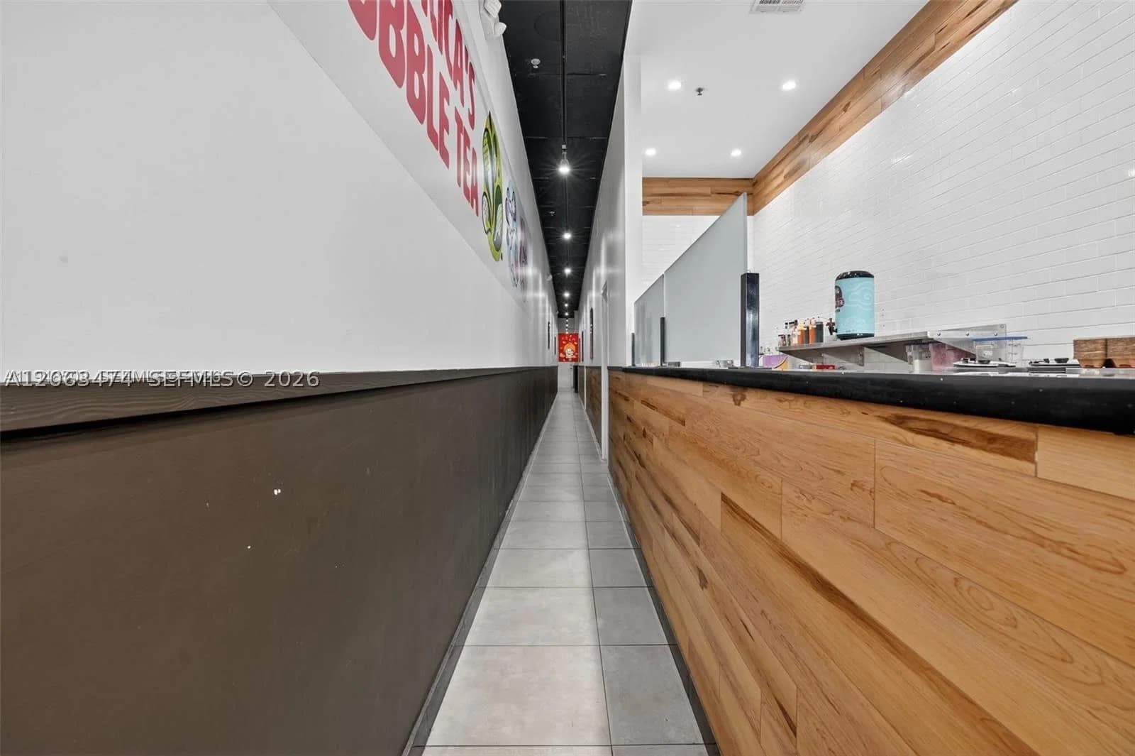 Mülk — Boba Tea Shop For Sale In North Miami Be, North Miami, FL 33181