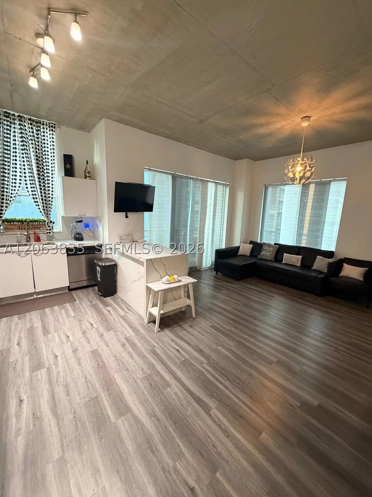 2-bedroom Apartment — 133 2nd Ave #401, Miami, FL 33132