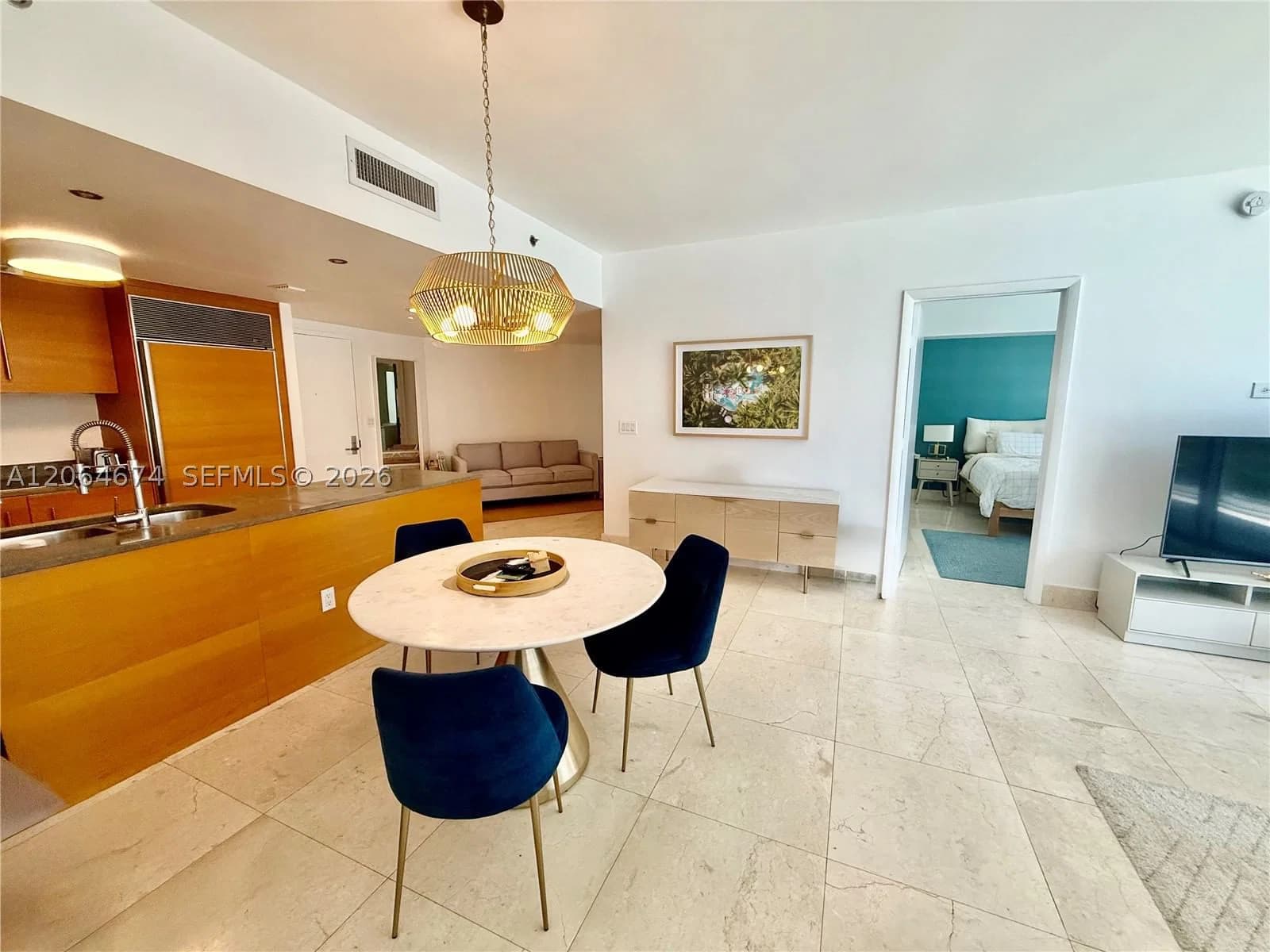 2-bedroom Condo — 475 Brickell Ave #1609, Miami, FL 33131