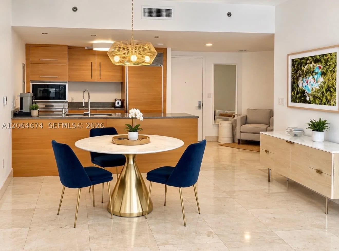 2-bedroom Condo — 475 Brickell Ave #1609, Miami, FL 33131