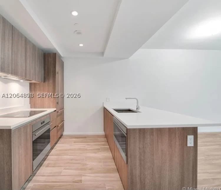 1+1 Condo — 801 Miami Ave #1807, Miami, FL 33130