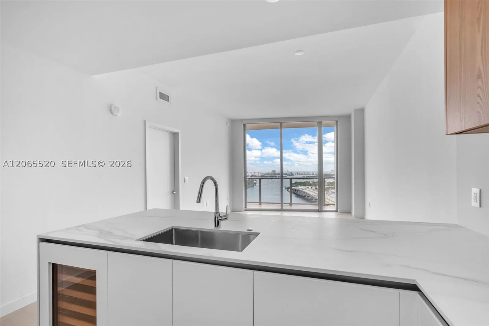 2-bedroom Condo — 1400 Biscayne Blvd #2905, Miami, FL 33132