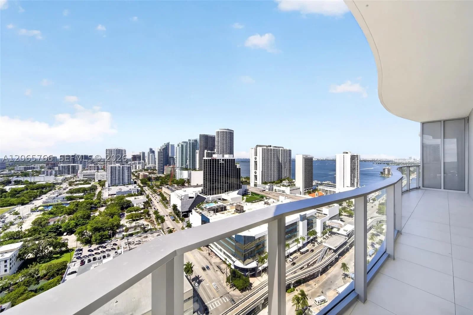 1+1 Condo — 1400 Biscayne Blvd #2607, Miami, FL 33132
