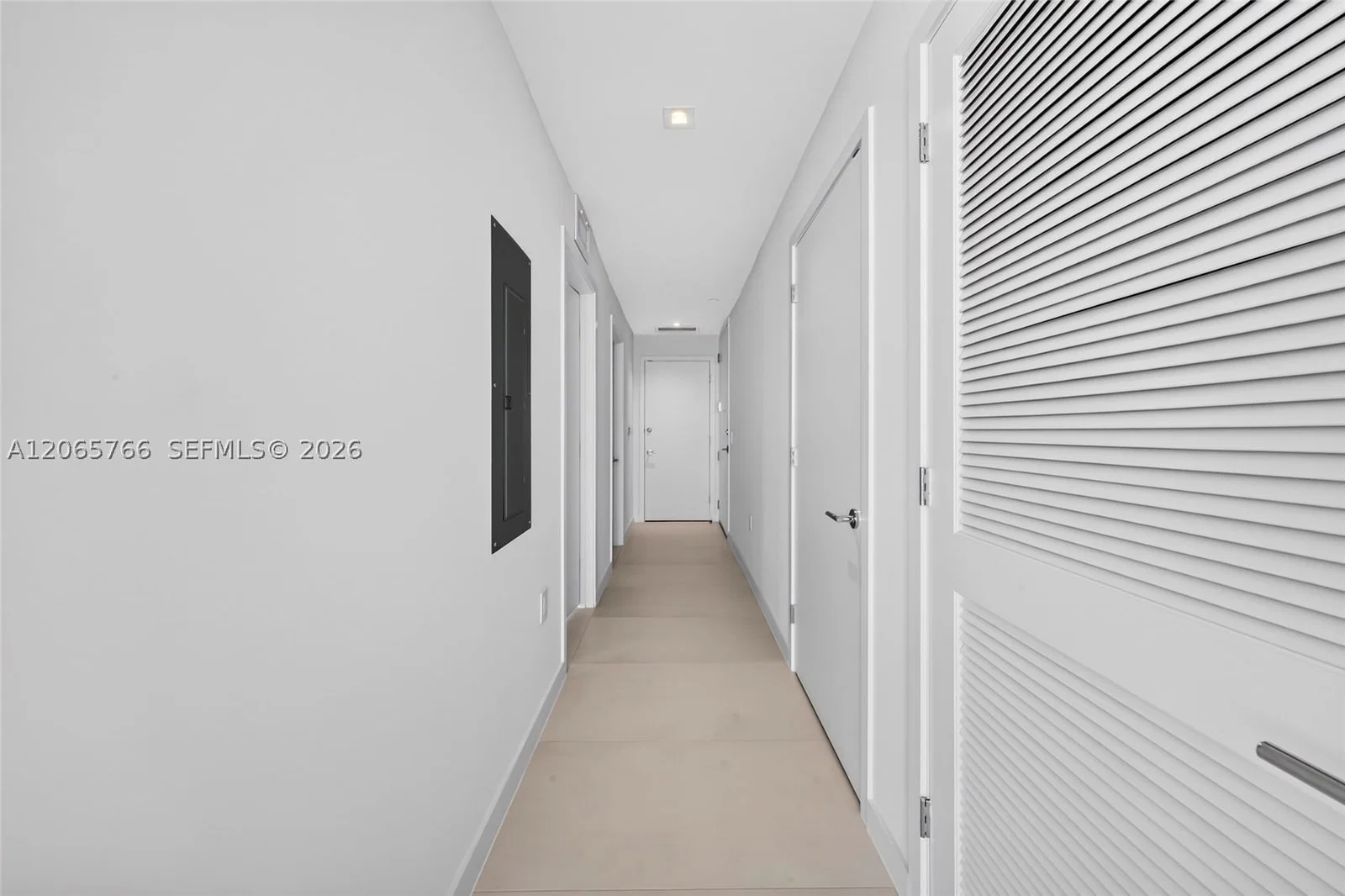 1+1 Condo — 1400 Biscayne Blvd #2607, Miami, FL 33132