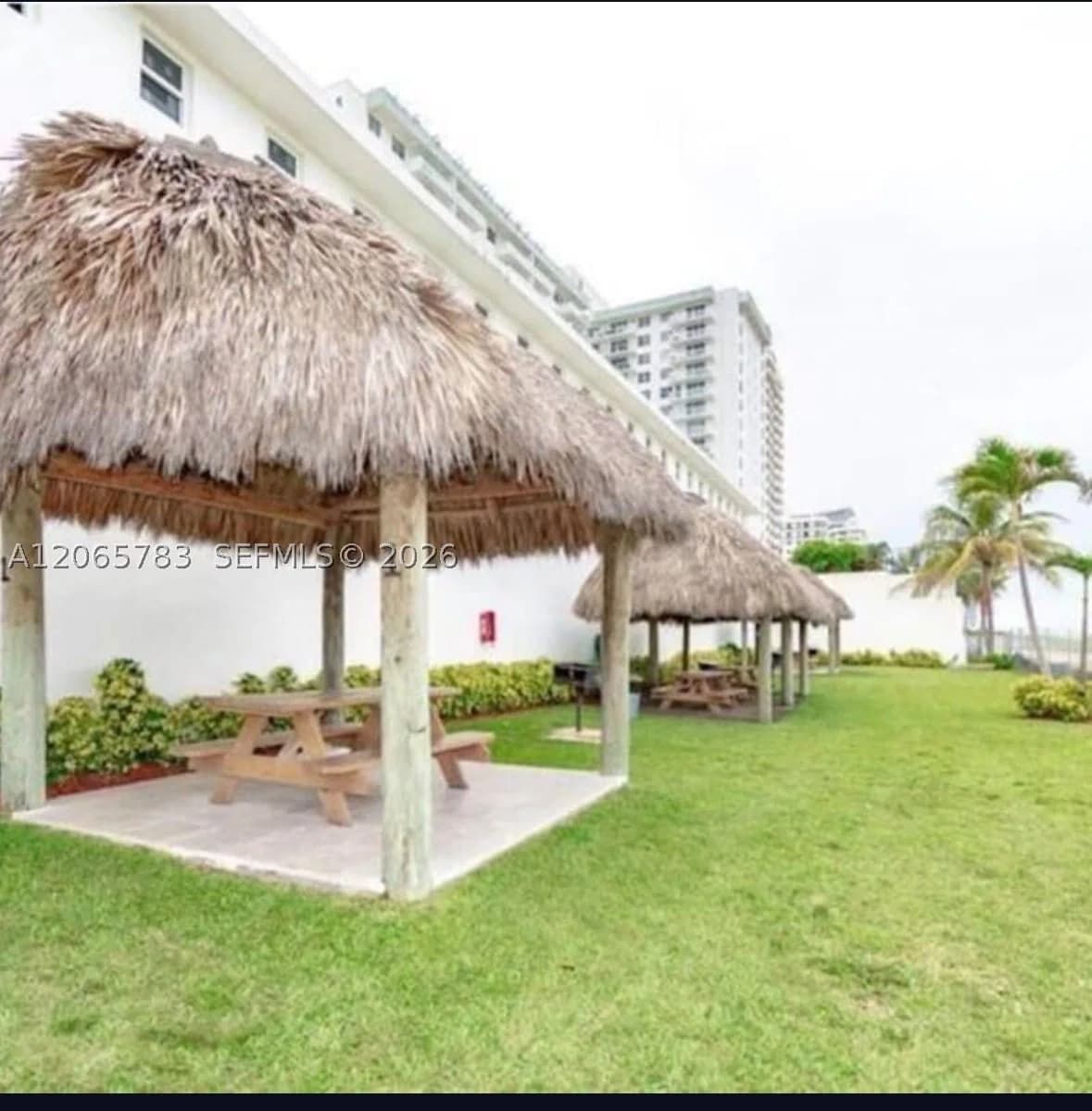 2+1 Condo — 5601 Collins Ave #714, Miami Beach, FL 33140