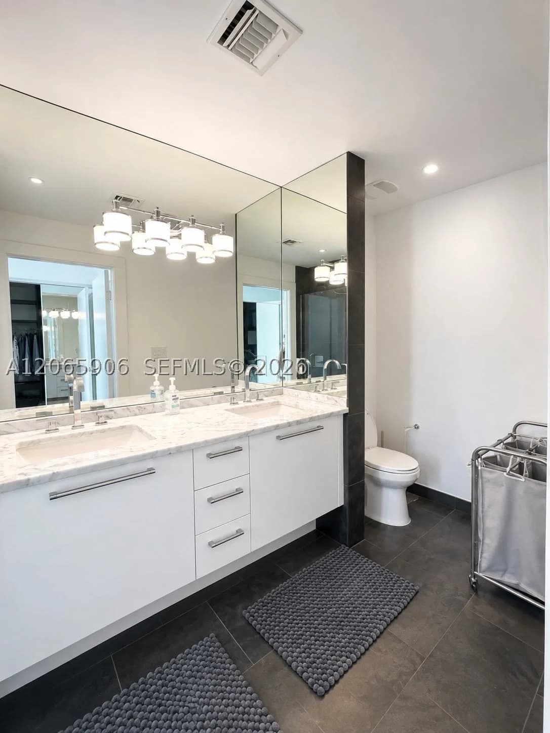 2-bedroom Condo — 900 Biscayne Blvd #4410, Miami, FL 33132