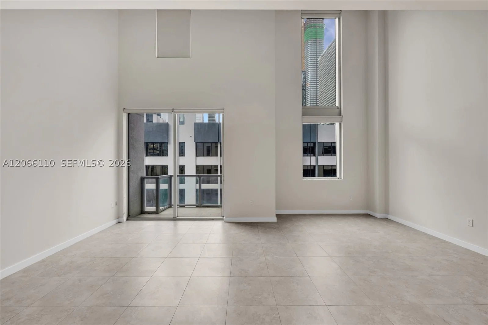 1-bedroom Condo — 1060 Brickell Ave #815, Miami, FL 33131