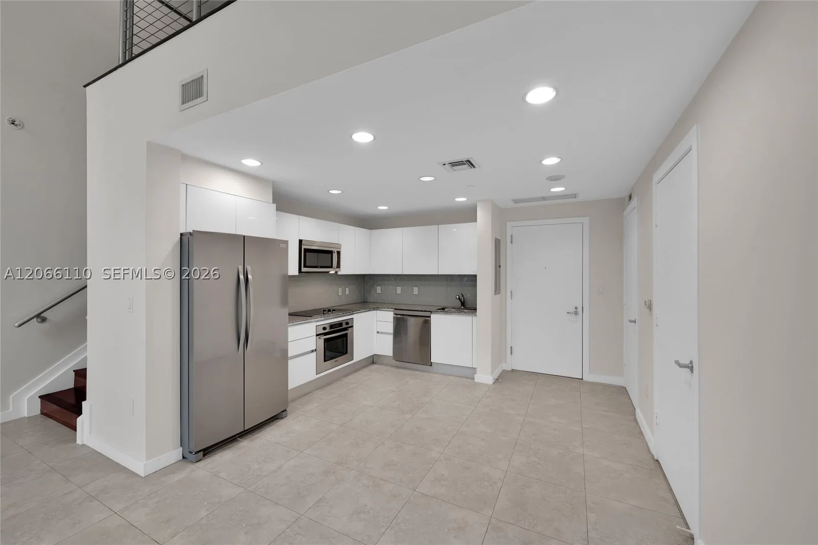 1-bedroom Condo — 1060 Brickell Ave #815, Miami, FL 33131