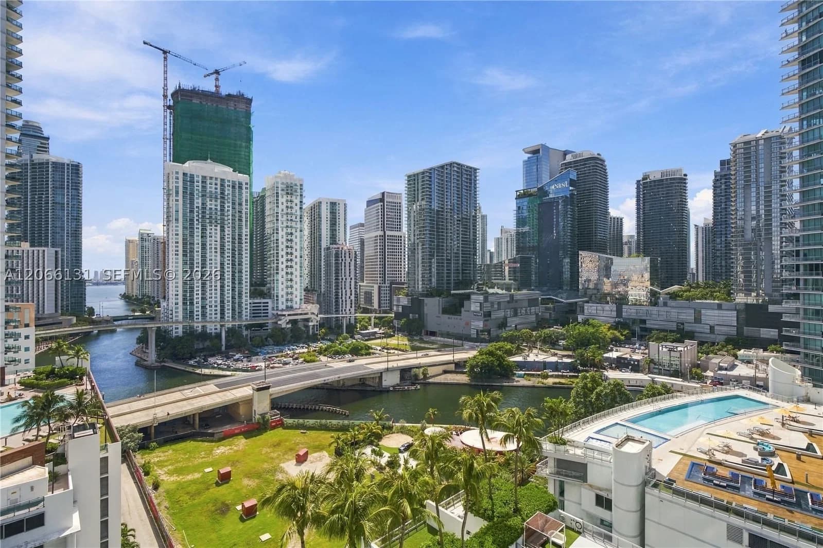 2-bedroom Condo — 90 3rd St #1801, Miami, FL 33130