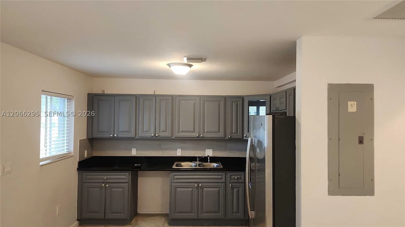 4-bedroom Apartment — 14042 2nd Ave #14042, Miami, FL 33161