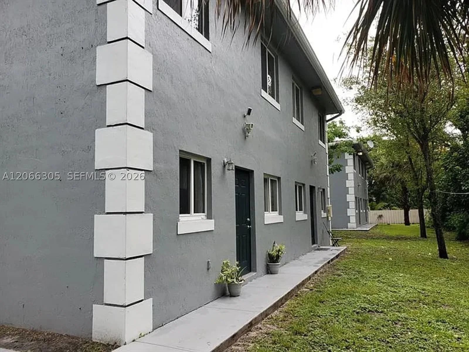4-bedroom Apartment — 14084 2nd Ave #14084, Miami, FL 33161