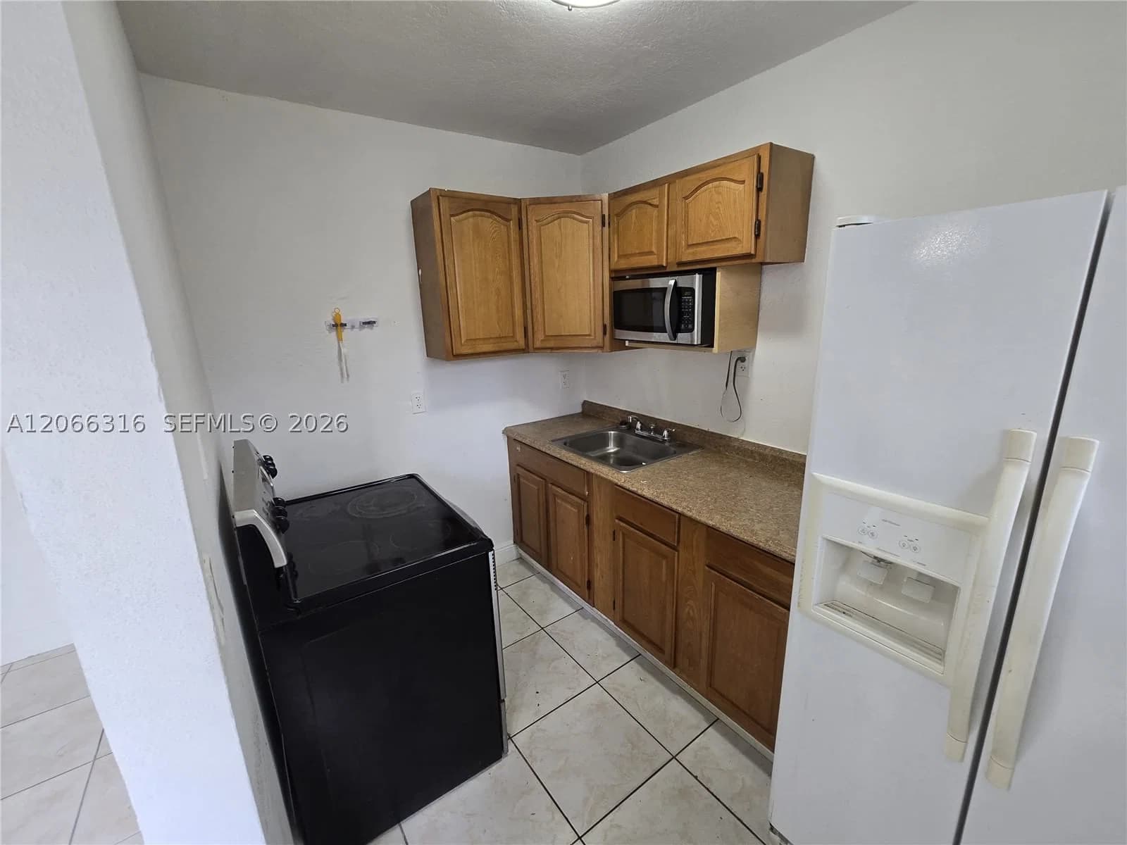1+1 Mülk — 535 7th St #3, Miami, FL 33136