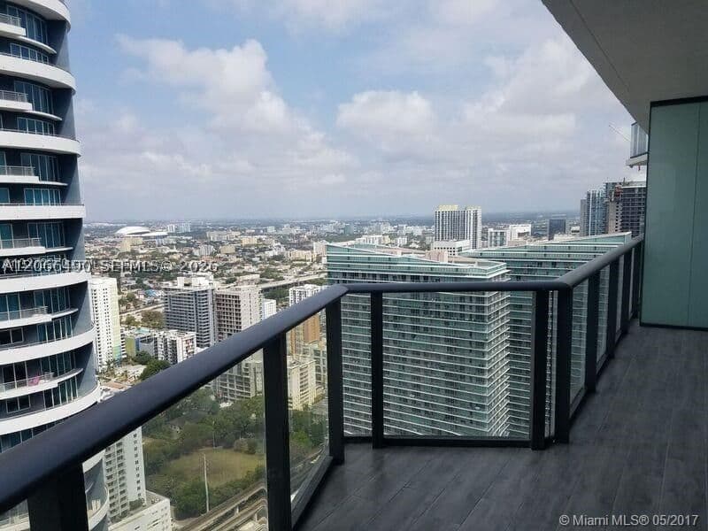 1-bedroom Condo — 1300 Miami Ave #4308, Miami, FL 33130