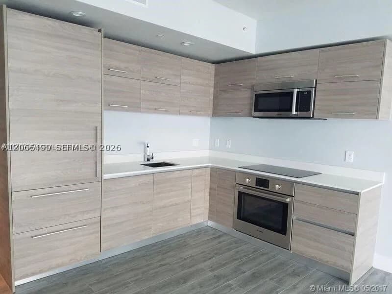 1-bedroom Condo — 1300 Miami Ave #4308, Miami, FL 33130