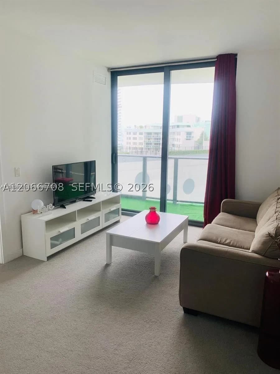 1+1 Condo — 501 31st St #804, Miami, FL 33137
